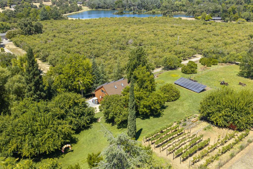 Aerial view of the barn and vineyard